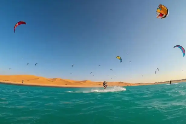 Pourquoi Dakhla est devenue la capitale mondiale du Kitesurf