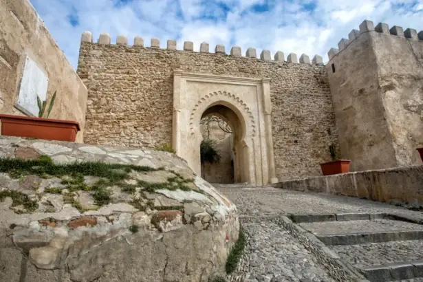 Pourquoi la jeunesse marocaine préfère Tanger pour les vacances