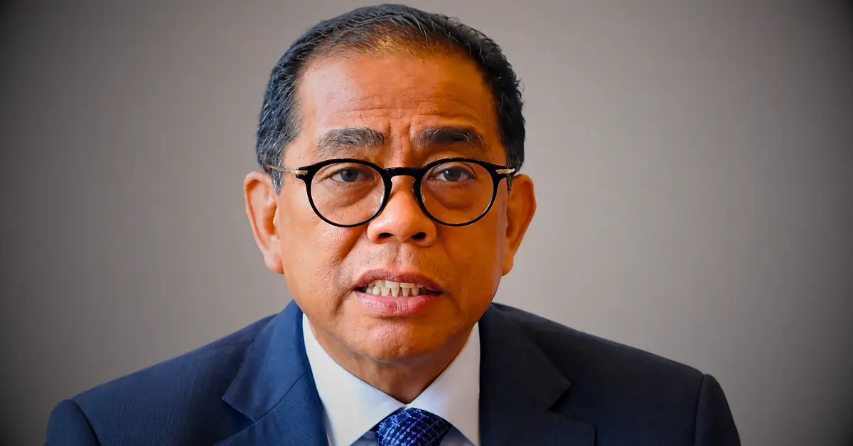 Malaysian Defence Minister Mohamed Khaled Nordin